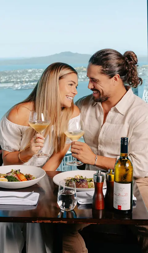 Orbit 360° Dining