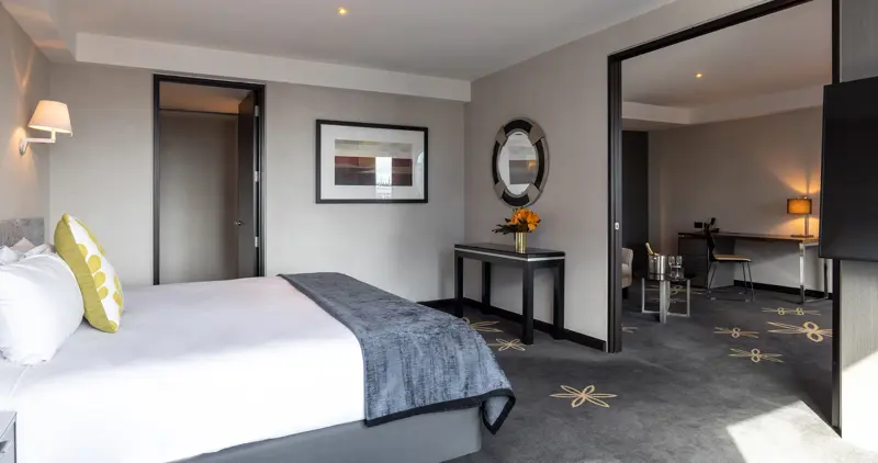 Premium King Suite